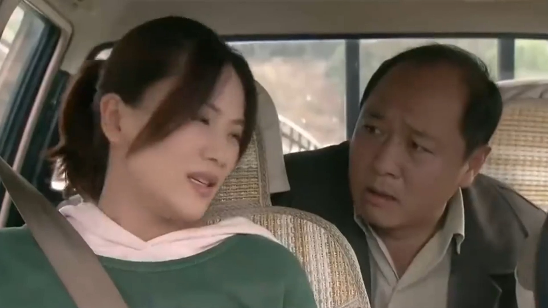 野鸭子2:憨大叔赶鸭子下水,没想摸到了一个美大姐,迎来桃花运