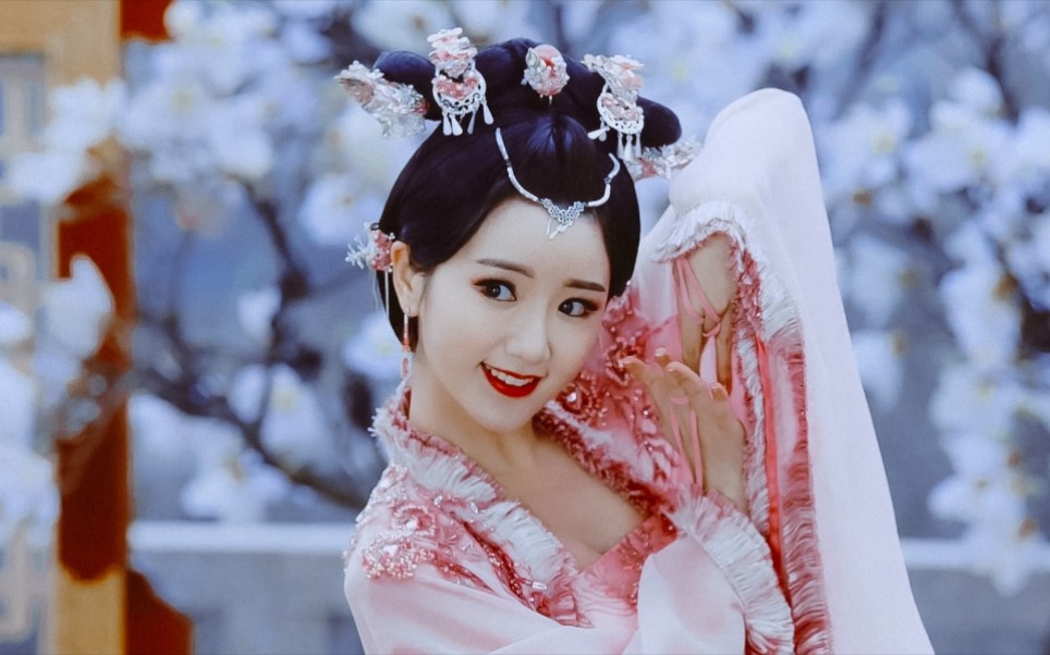 盘点毛晓彤古装混剪常茹一舞美若天仙谁说配角不能惊艳全场