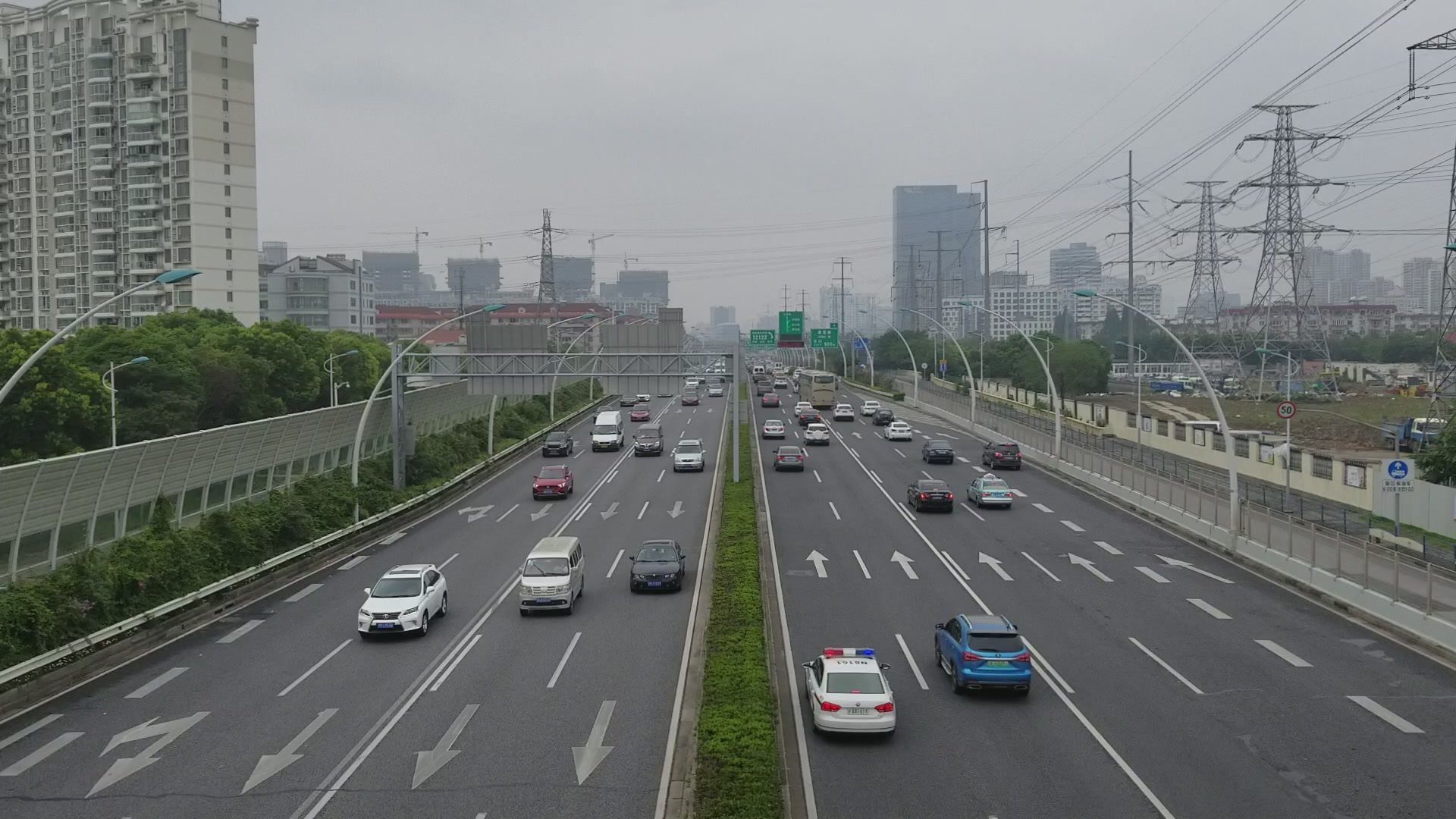 【上海一分钟(Shanghai One Minute)】虹梅路车流哔哩哔哩bilibili