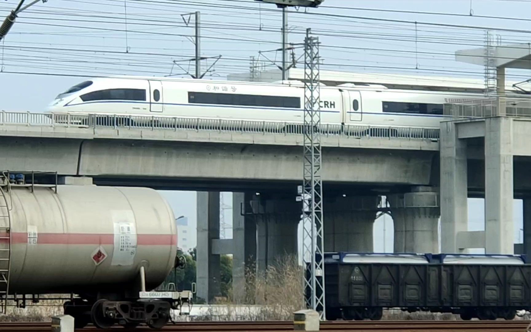 1.12攝 g3132次 crh380b型列車 海安站高速場出站