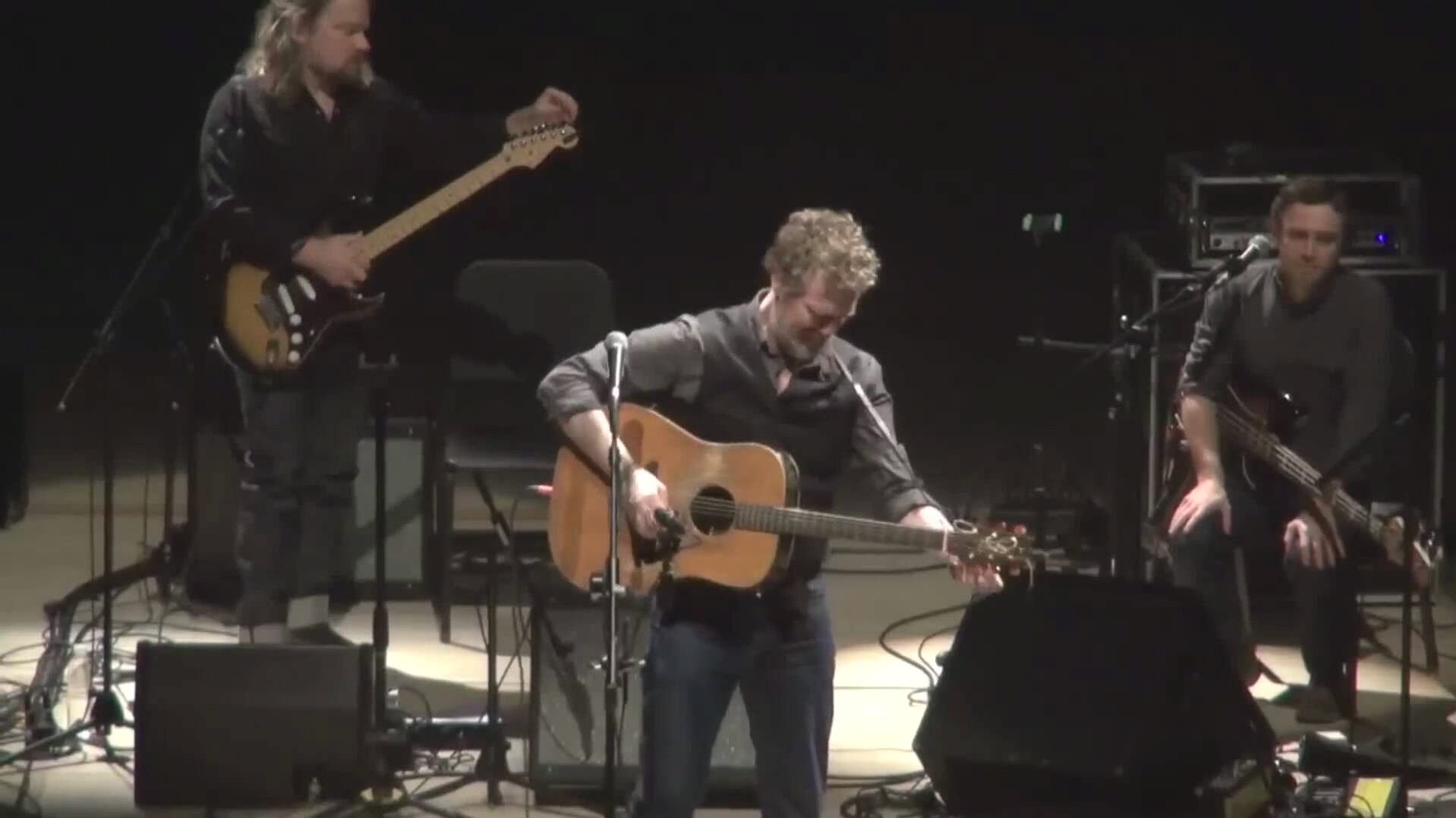 [图]Glen Hansard Bird of Sorrow (Live in Seoul)