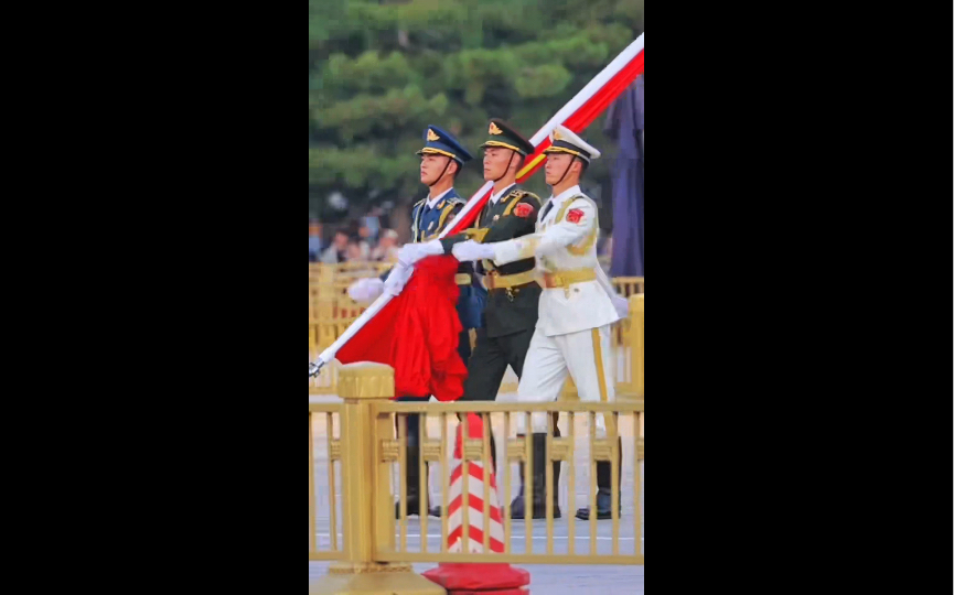 2023.07.14天安门降旗仪式高清版,国旗护卫队完成降旗任务返回驻地,擎旗手张威哔哩哔哩bilibili