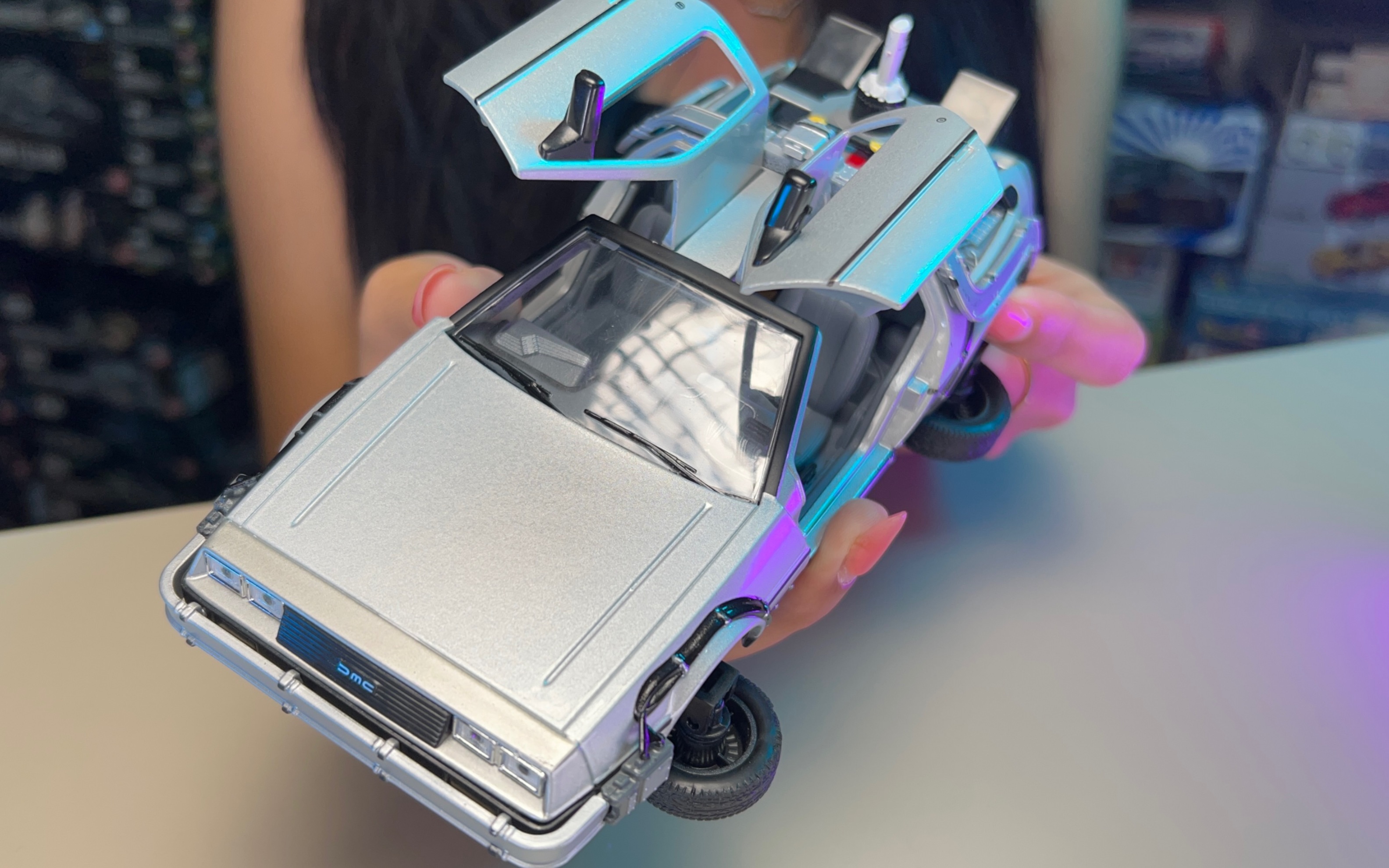 回到未来2 dmc飞行模式 车模开箱