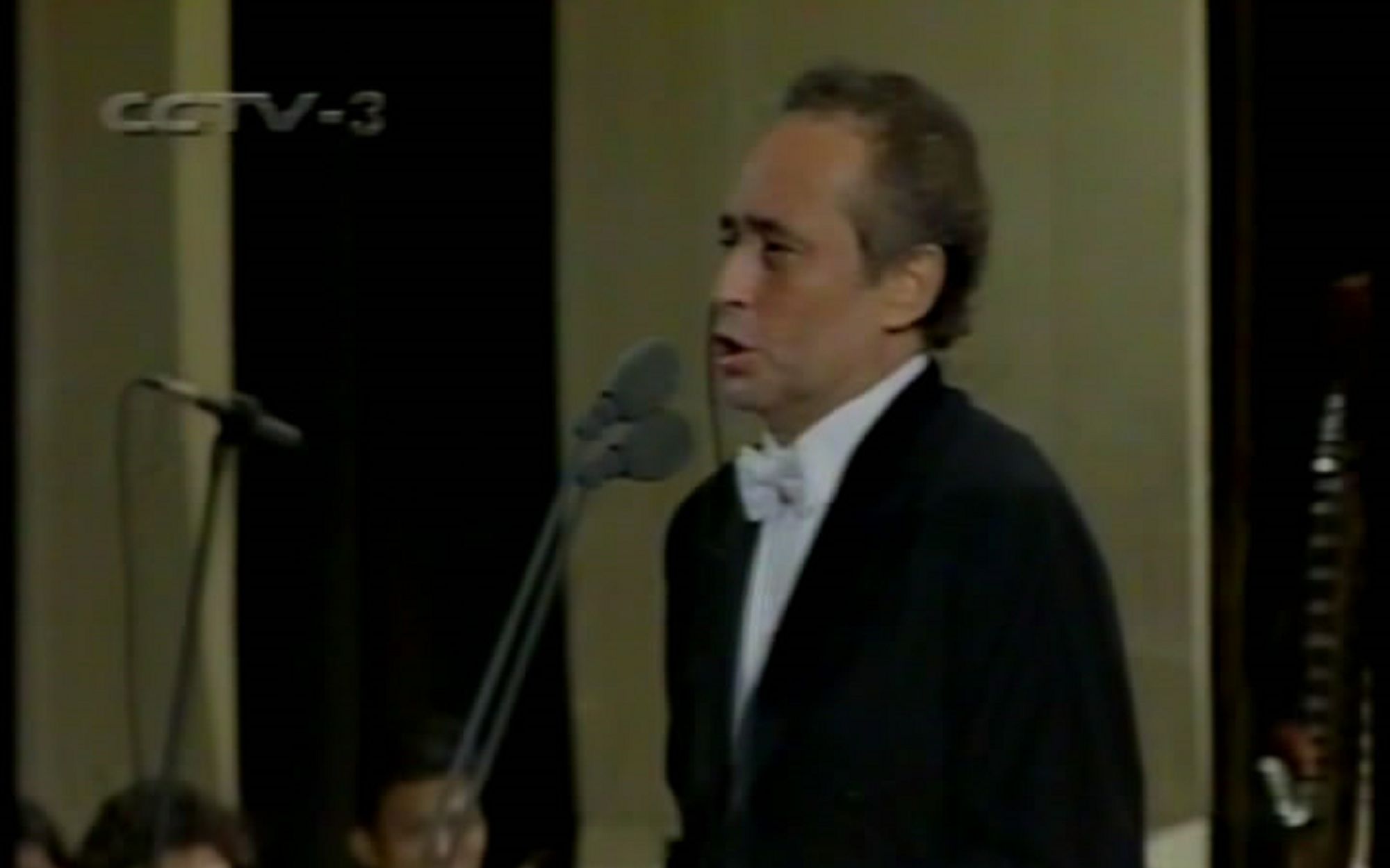 何塞ⷥᩛ𗦋‰斯1998年10月14日北京“世纪辉煌”音乐会 Jose Carreras (VHS转录)哔哩哔哩bilibili