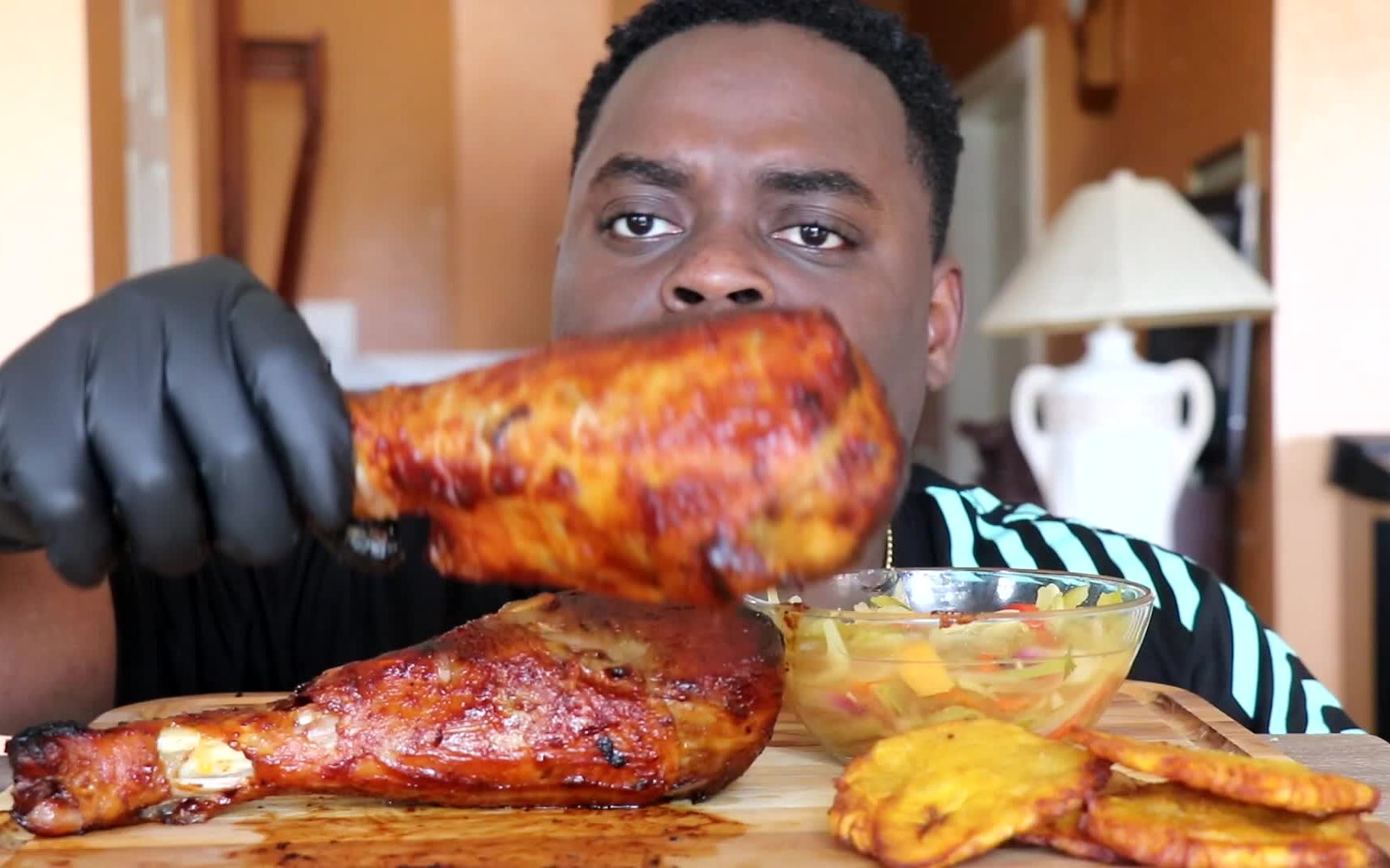 beastmode巨型烟熏火鸡腿大口吃真满足野兽模式吃播