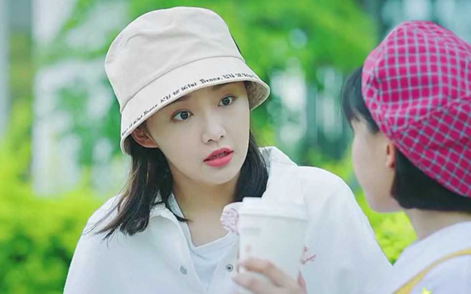 喜欢一个人的表现,你中了几条?#吴佳怡 #翟子路_哔哩哔哩_bilibili