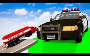 Download Video: 汽车 VS 巨大警车