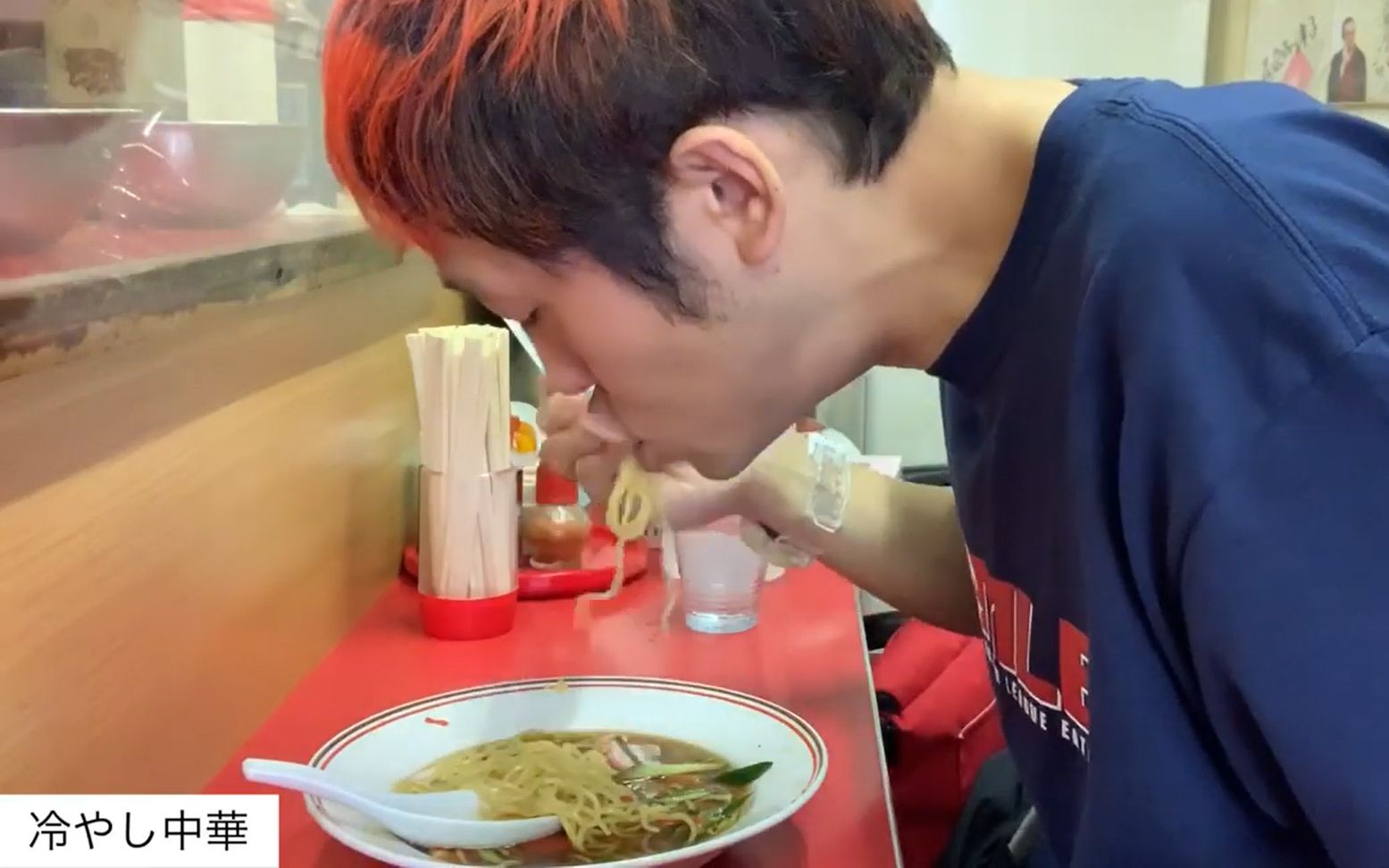 日本大胃王吃播max铃木世界上有勇气冲出来的美食