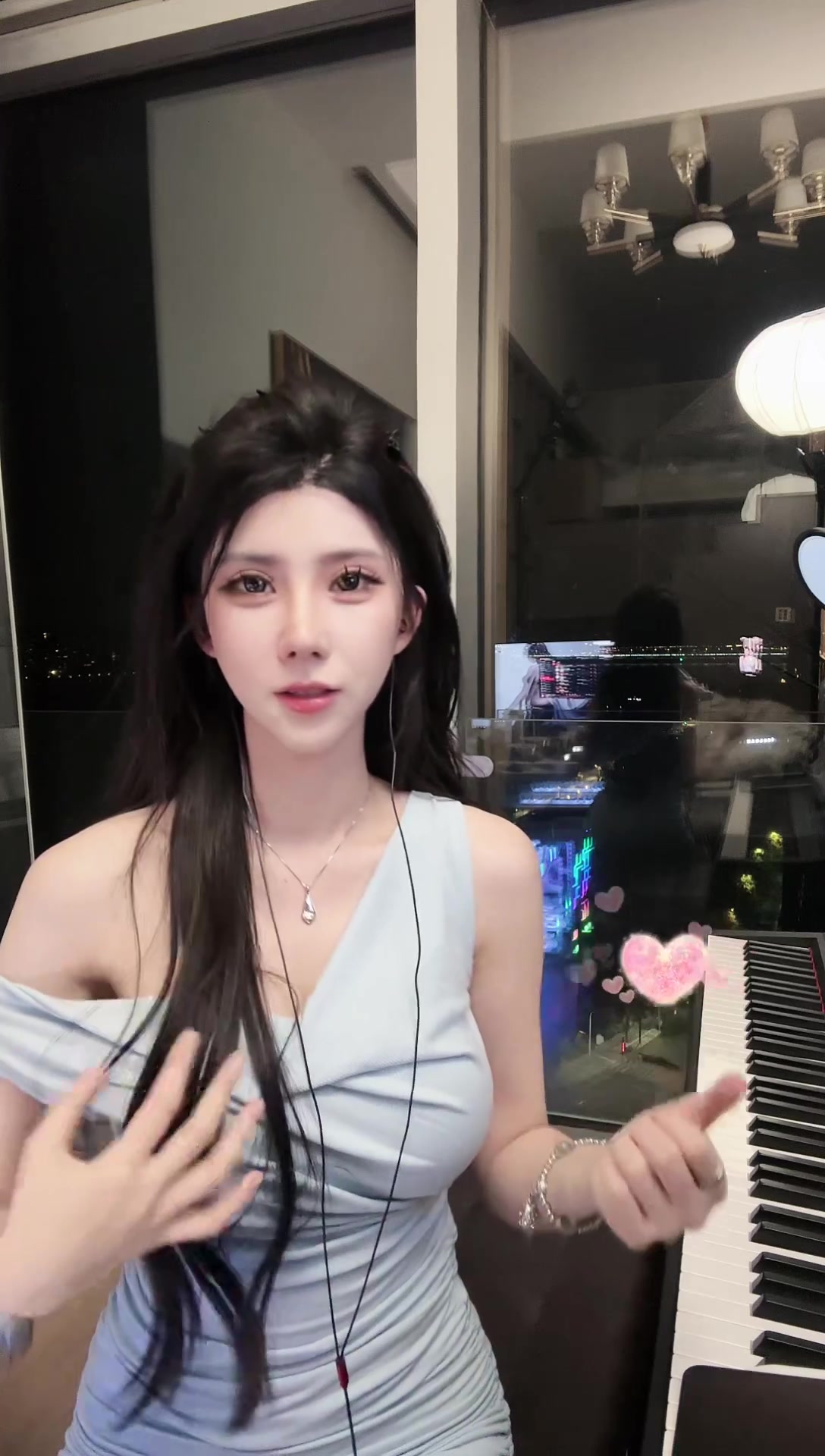 【金熙妍】2023年11月25日00点 直播回放 - 身高175的钢琴师