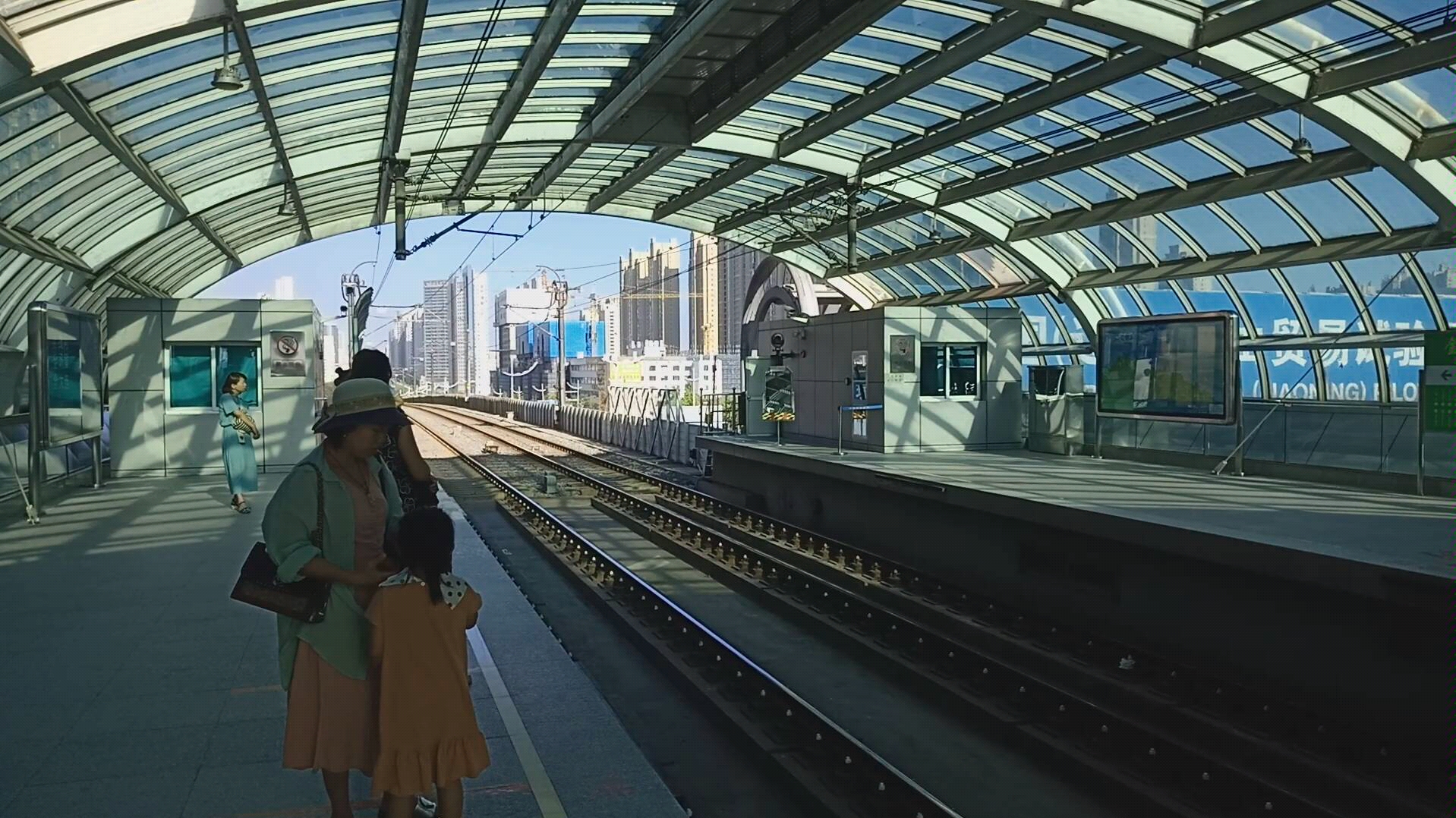 大连地铁3号线fg0016金马路进站