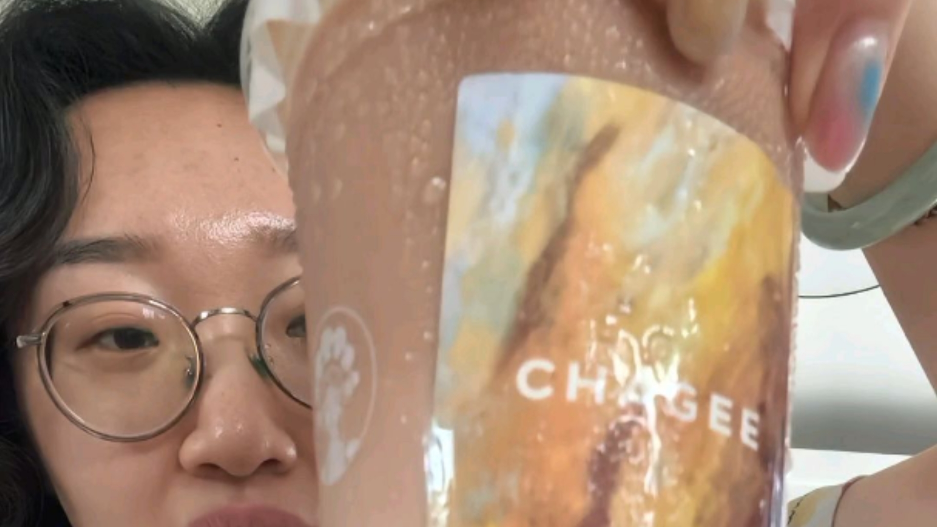 为郑钦文夺冠庆祝✨霸王茶姬归云南小黄油熟普打卡