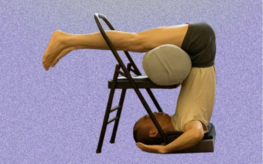 瑜伽修复体式|半犁式(椅子,抱枕辅助)