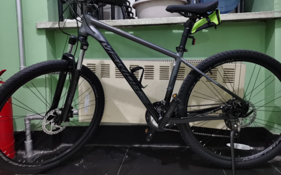 00年小伙喜提23款美利达公爵600