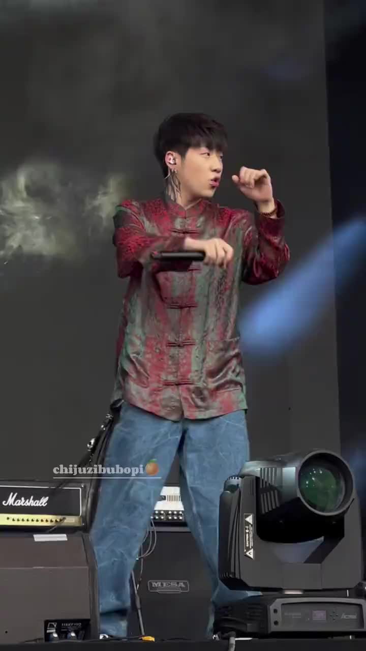 来看“唐装小白猪”跳舞！哈哈哈哈 capper 张砚拙 街摇gel capper 向全世界安利 转吃橘子不剥皮-参小半-音乐-哔哩哔哩视频