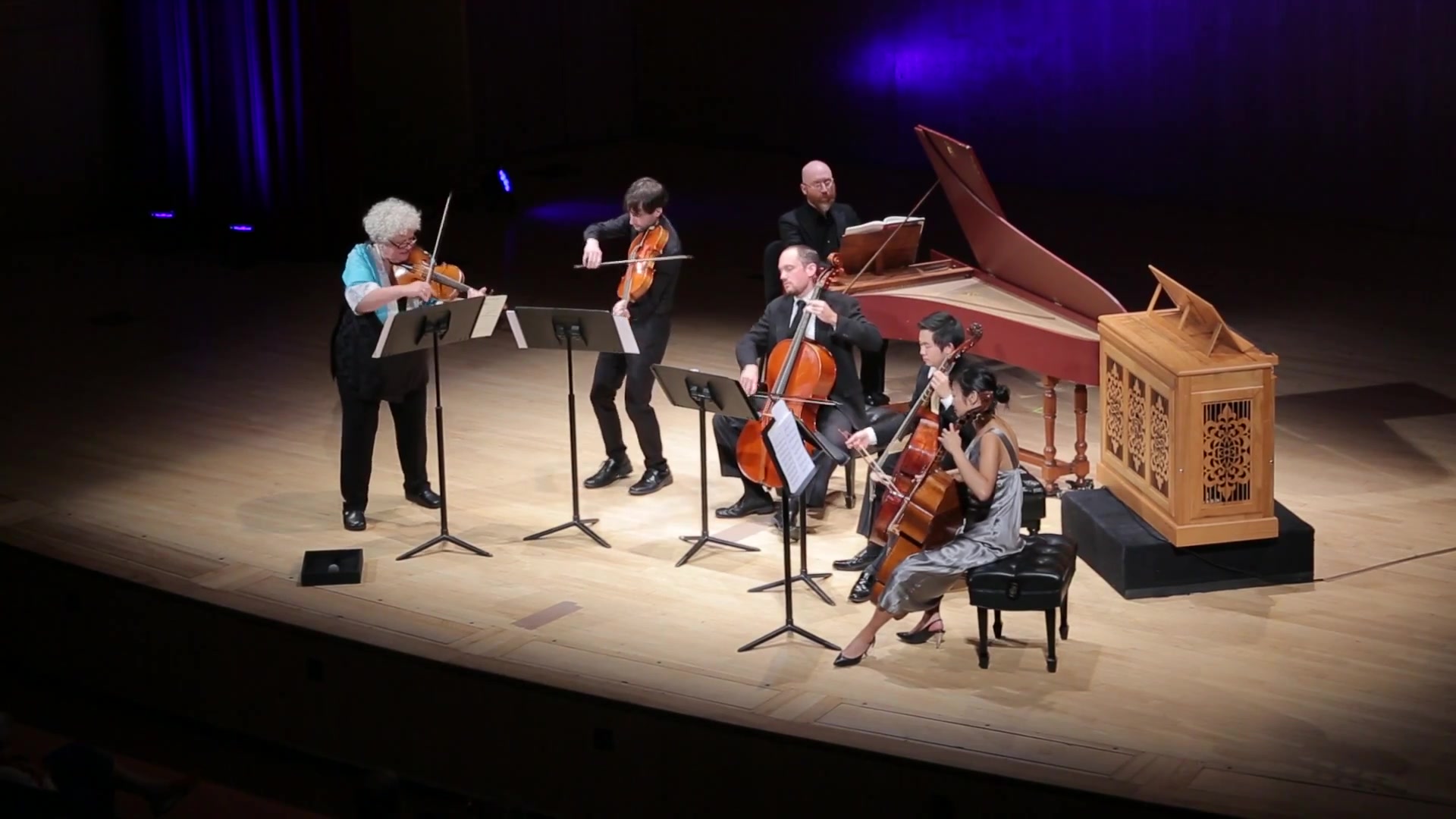 [图]Bach's Brandenburg Concerto No. 6 performed by New York Baroque Incorporated and