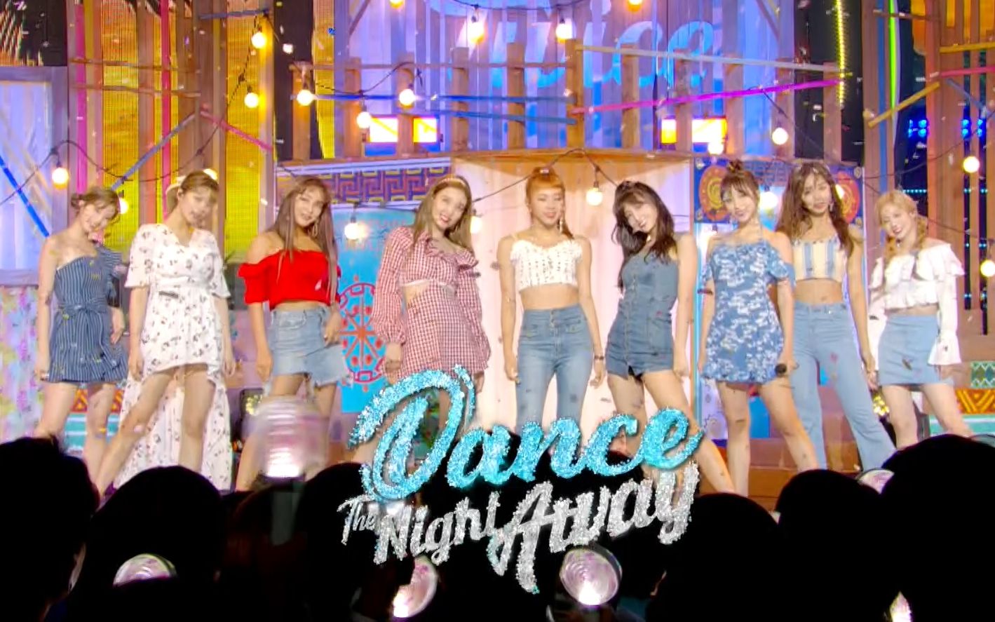 [图]【1080P 60帧】180714 TWICE - Dance The Night Away 音乐中心回归舞台