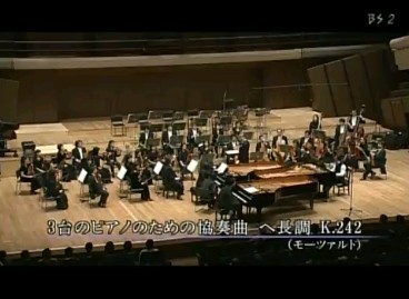 [图]莫扎特 K.242｜F大调第七钢琴协奏曲｜阿格里奇&利科·古尔达&保罗·古尔达｜(搬运)