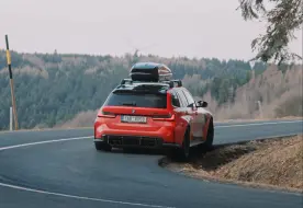 Скачать видео: BMW M3 Touring 漂移跑山