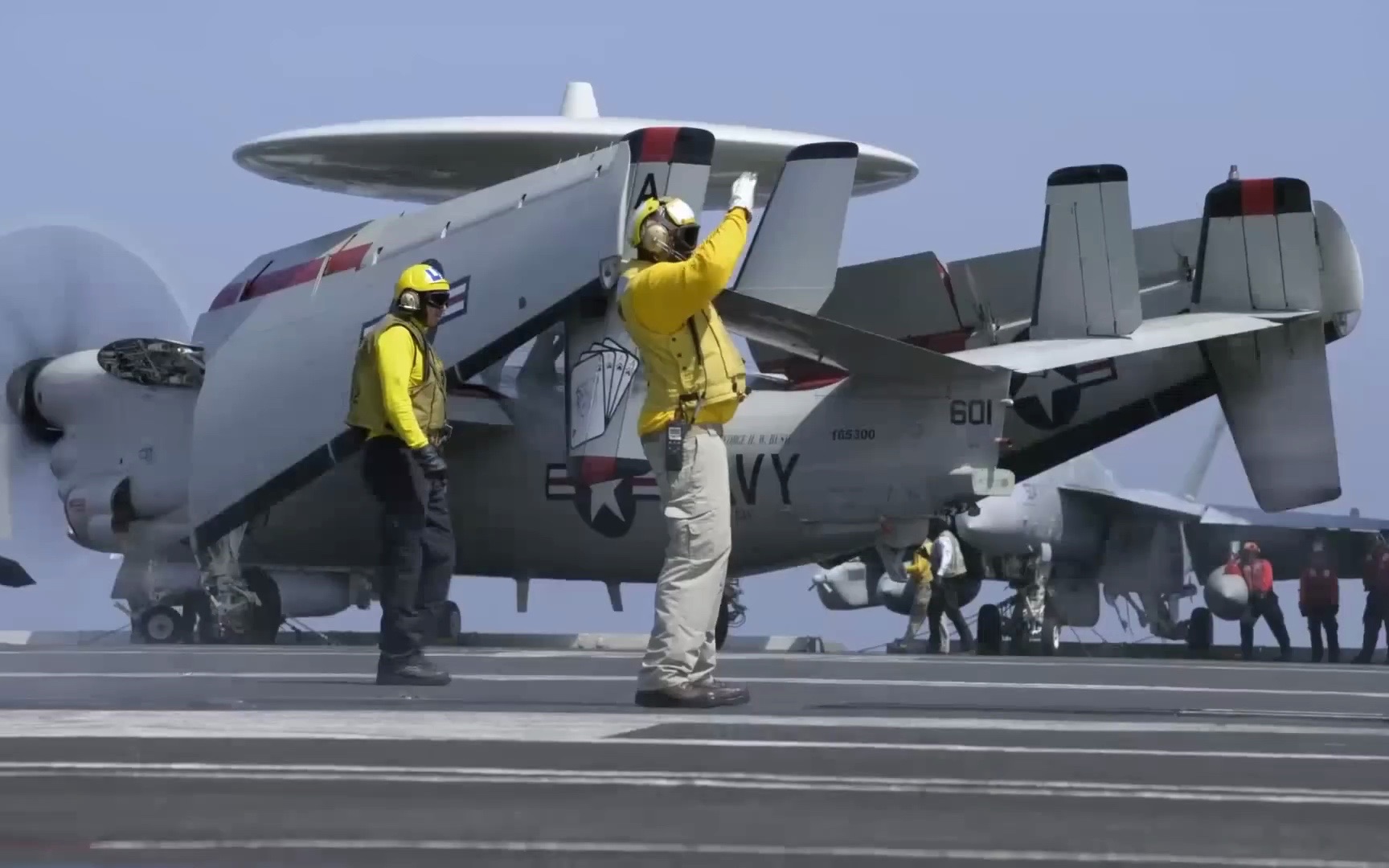 [图]大型 USS Nimitz 级航空母舰在海上的生活完整纪录片