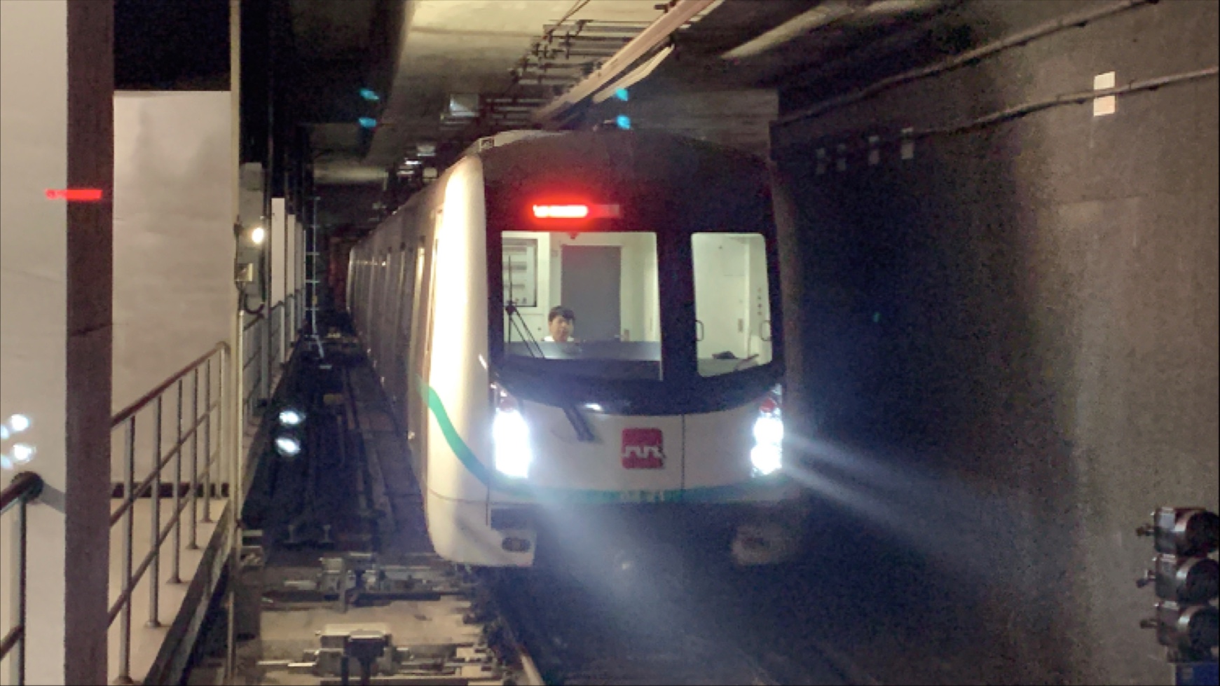 西安地铁4号线 曲江绿 列车运行实录,西安北站方向