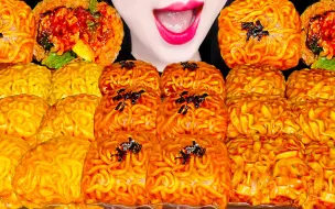 Download Video: Jane ASMR mukbang 炸鸡 炸酱面 辣味 蘑菇 咀嚼音 spicy noodles eating