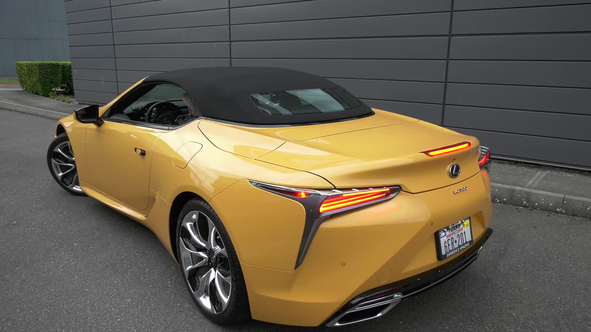 雷克萨斯 lc 500 敞篷 the v8-powered 2021 lexus lc500 convertible
