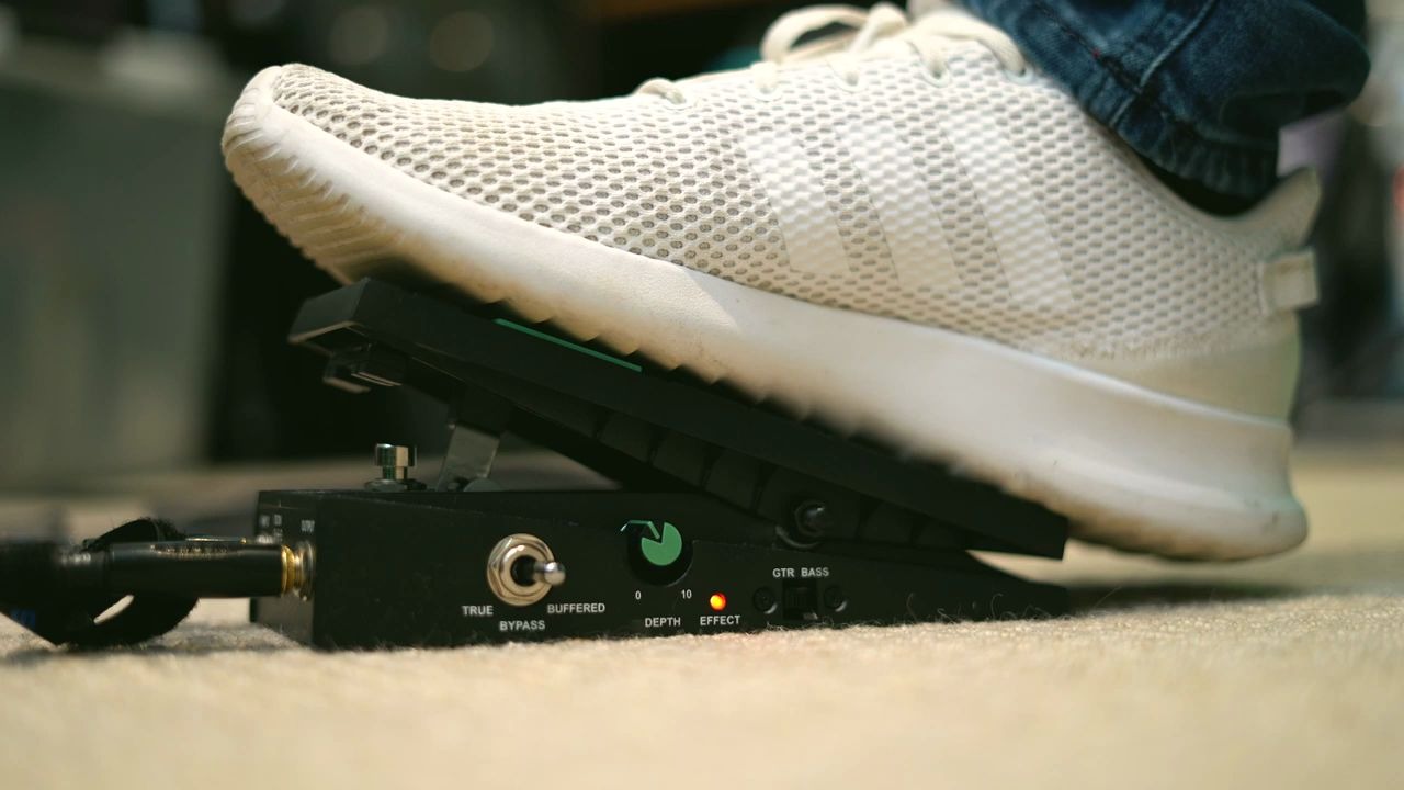 【境界乐器搬运】2020新款ibanez wh10v3 哇音踏板wah pedal