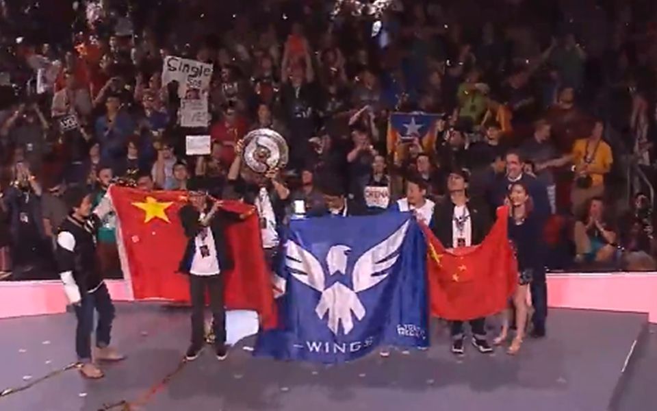 [图]【高燃/催泪】回顾Wings Ti6夺冠之旅——这才叫中国Dota！