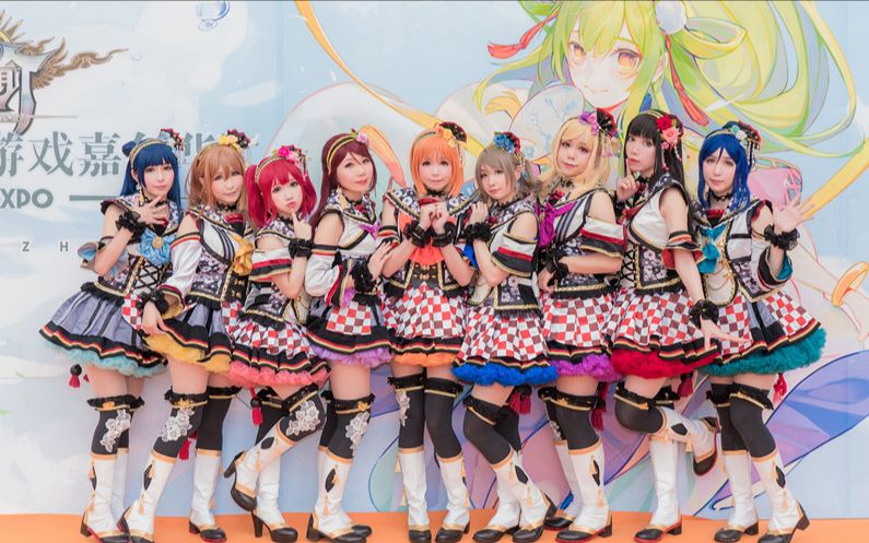 [图]【V-Project】萤火虫表演 Happy Party Train & Daydream Warrior