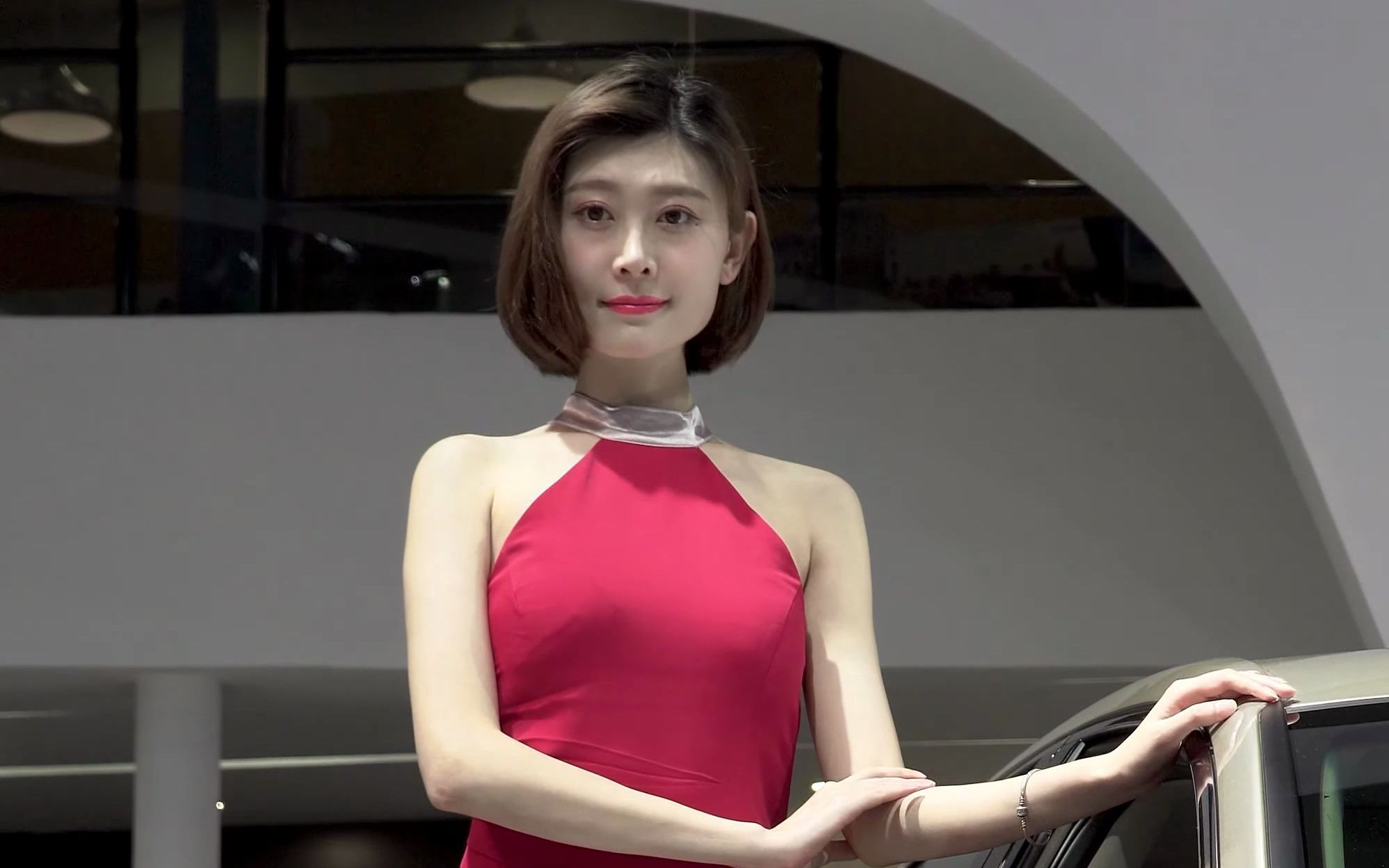 2018东莞车展 广汽传祺车模#01 @尹乐_哔哩哔哩_bilibili