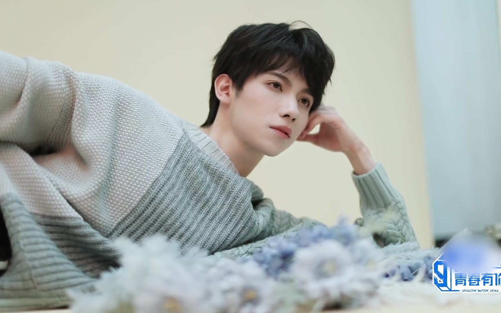 罗一舟青春有你3花絮宣传照侧拍210220