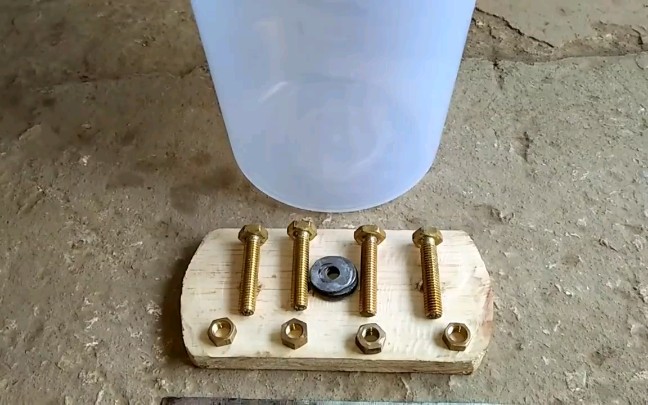 自制盐水电焊机图片