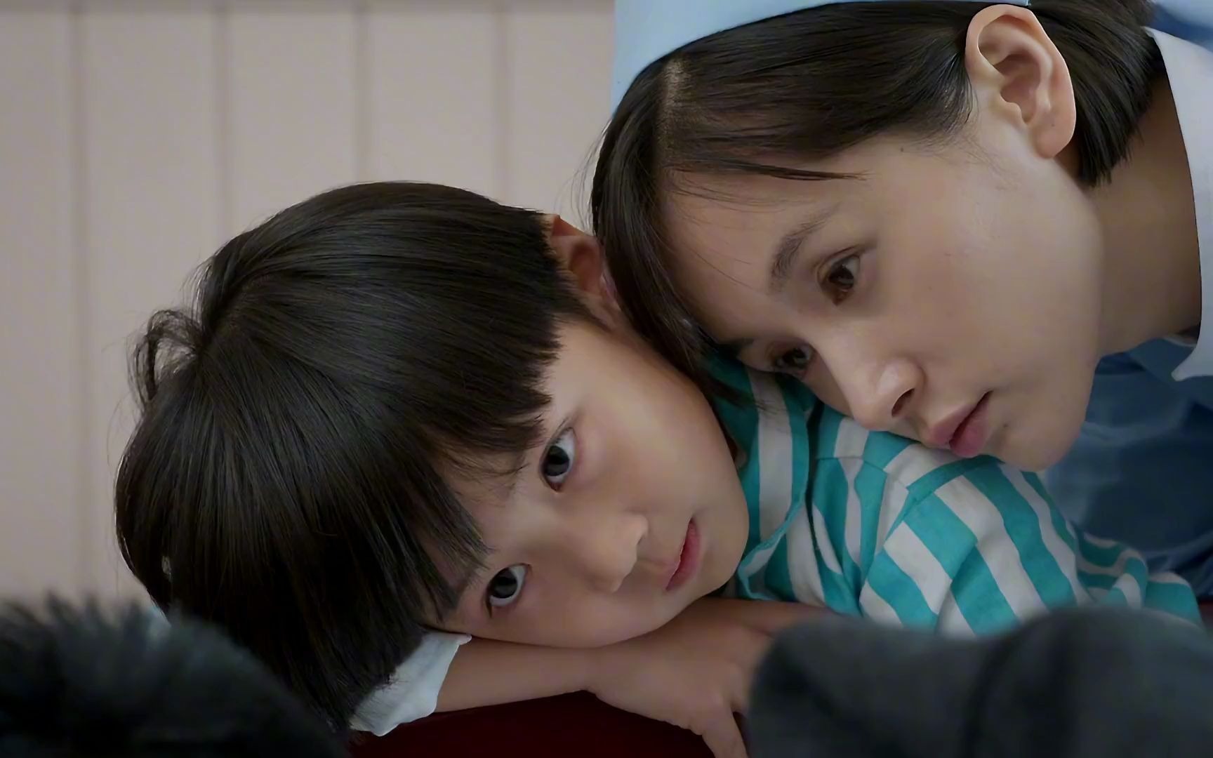 喝得酩酊大醉回了医院,借着酒劲说要收养毛毛,孟小夏闻言十分激动,还