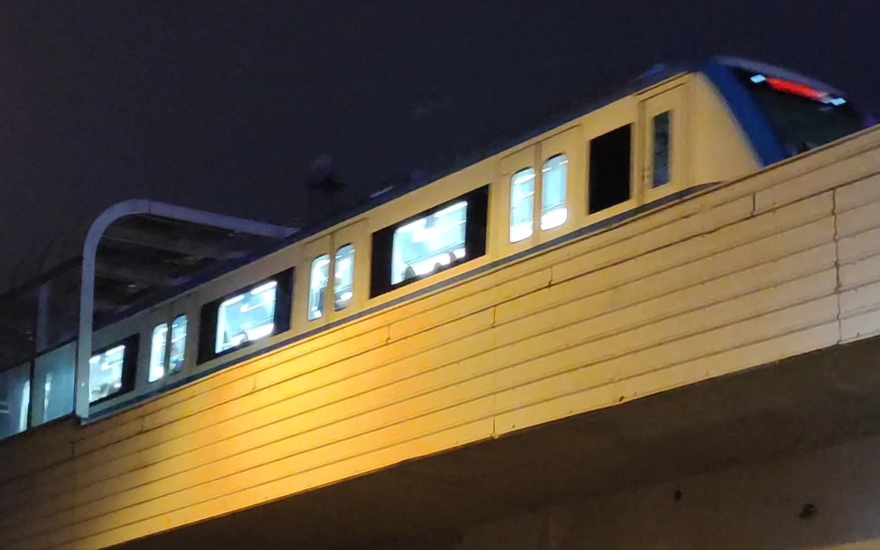 【交通vlog】武汉地铁1号线进入黄浦路站