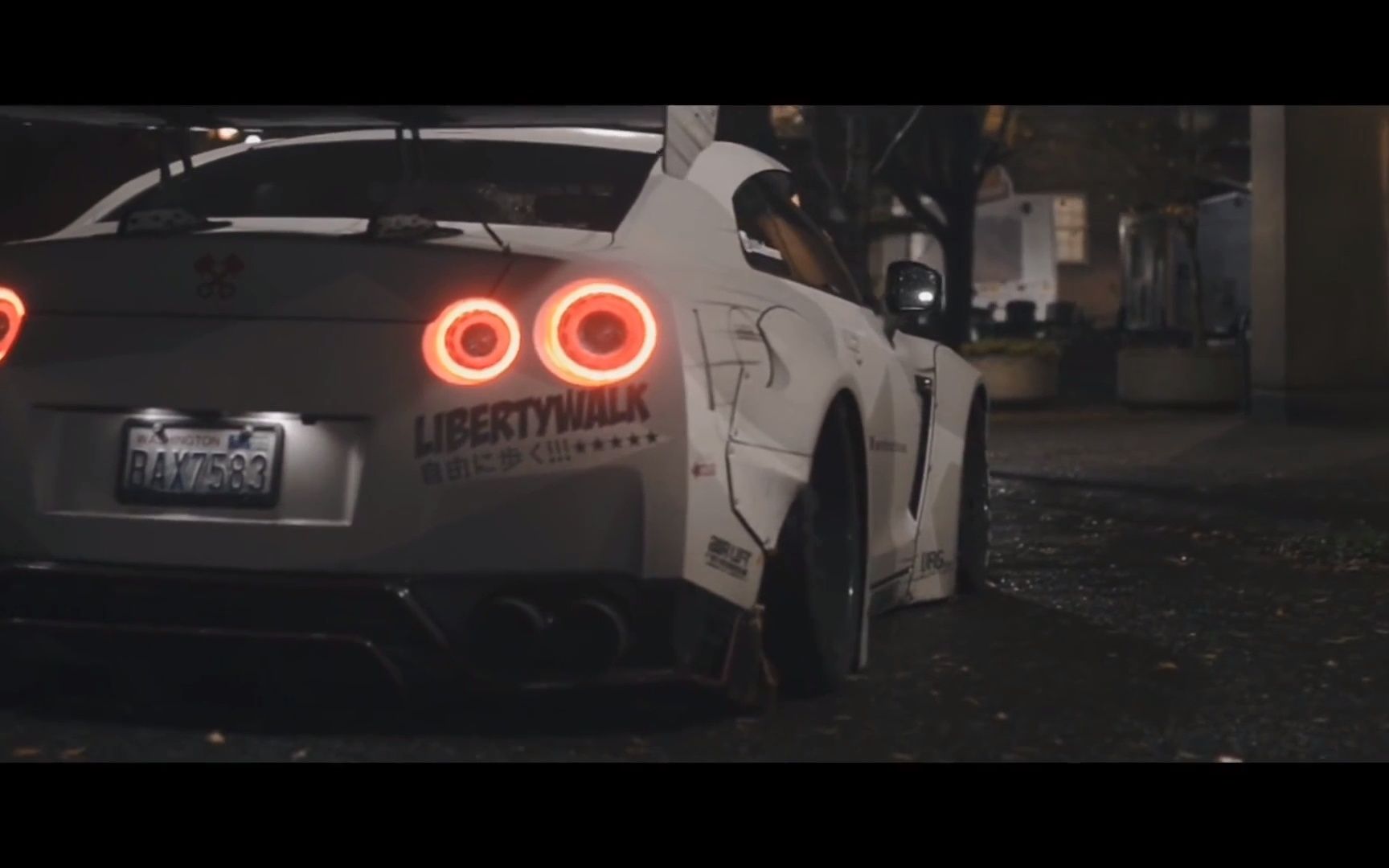 [图]午 夜 戰 神 Liberty Walk GTR 黑白鬼剎 寬體壓迫 ft.Sueta