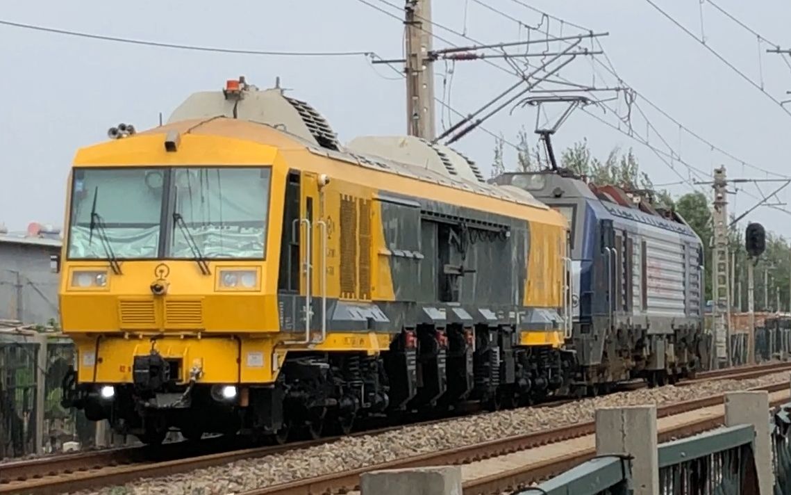 [関空]hxd2b牵引磨轨车通过榴乡桥(2020)