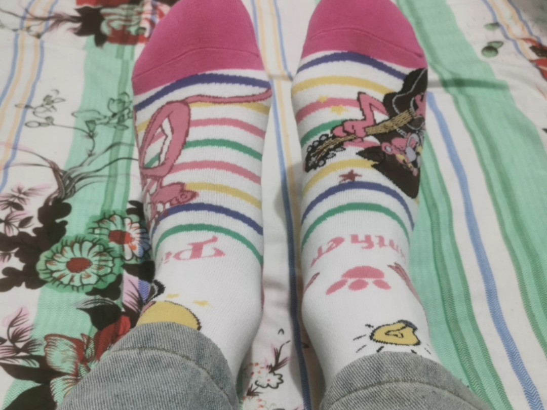 好看的袜子,粉白色卡通人物棉袜