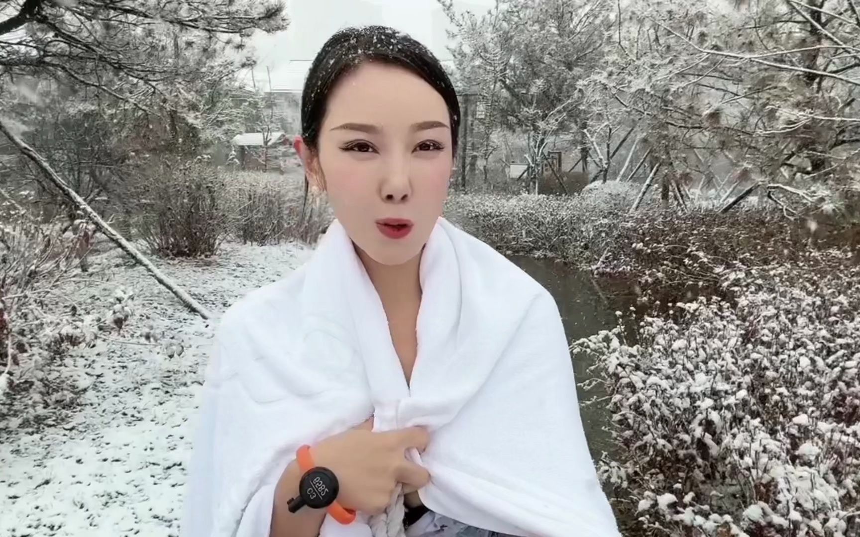 东北小厨娘泡温泉