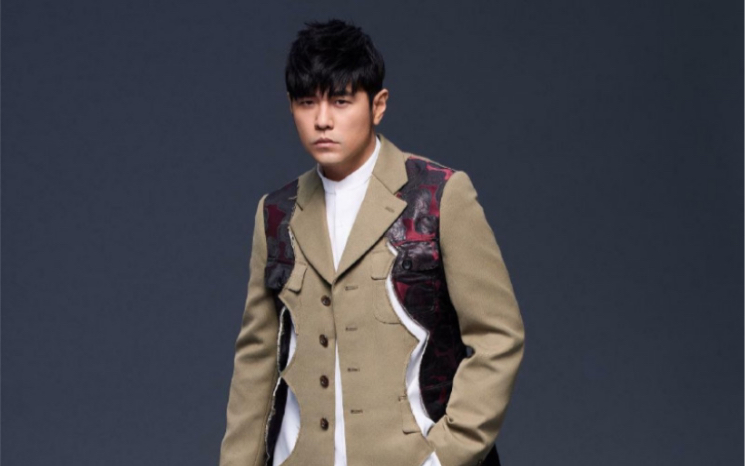 杰威尔释出周杰伦两张高清宣传写真 .