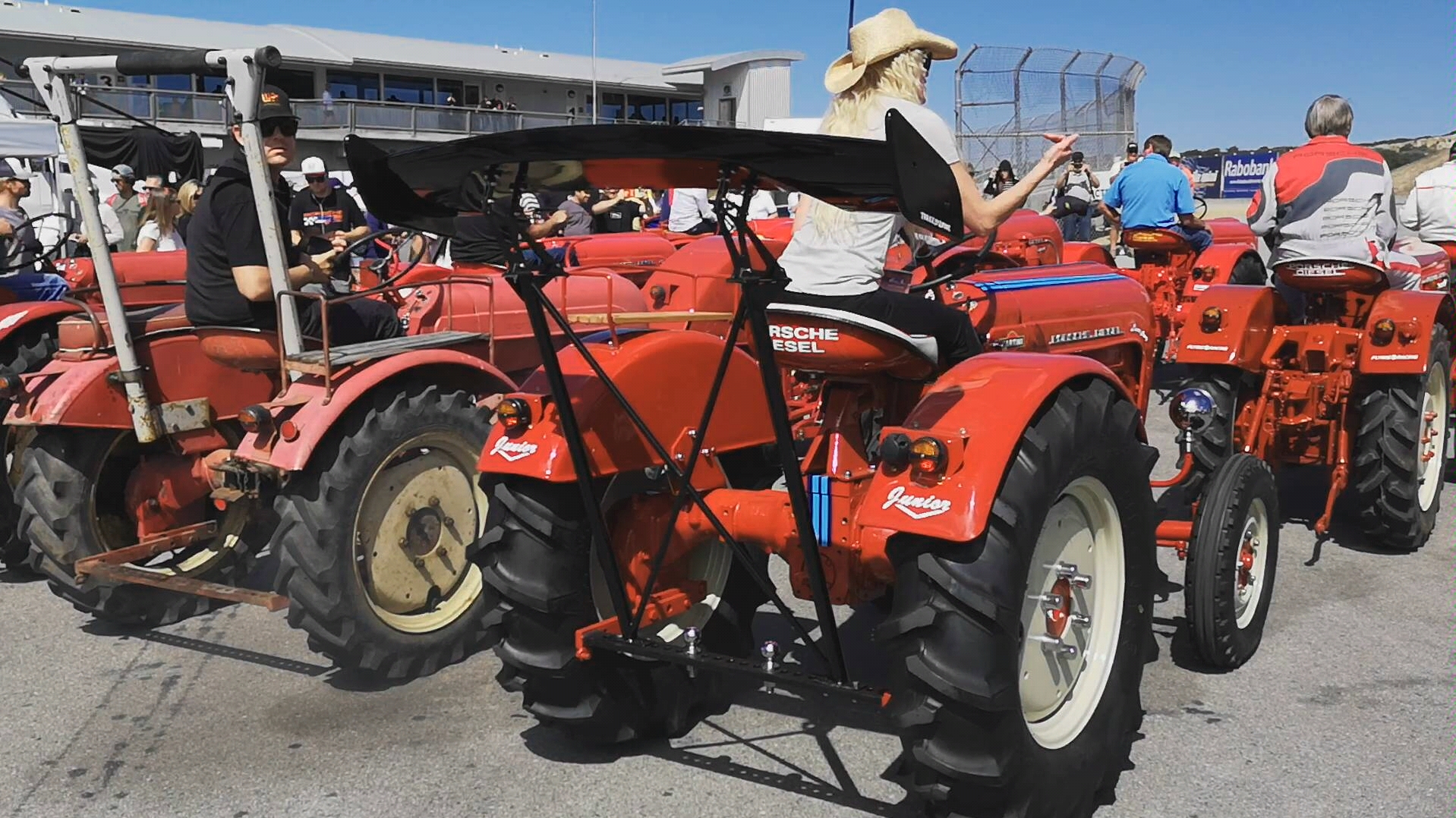保时捷拖拉机大赛