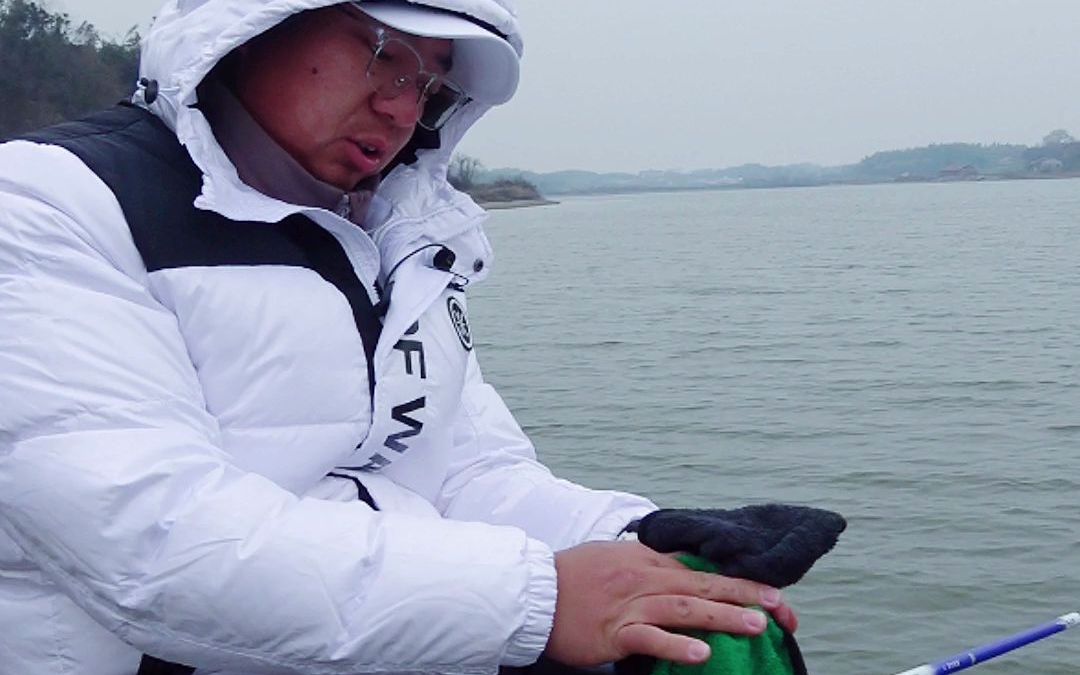 湖南和徐亮钓鱼