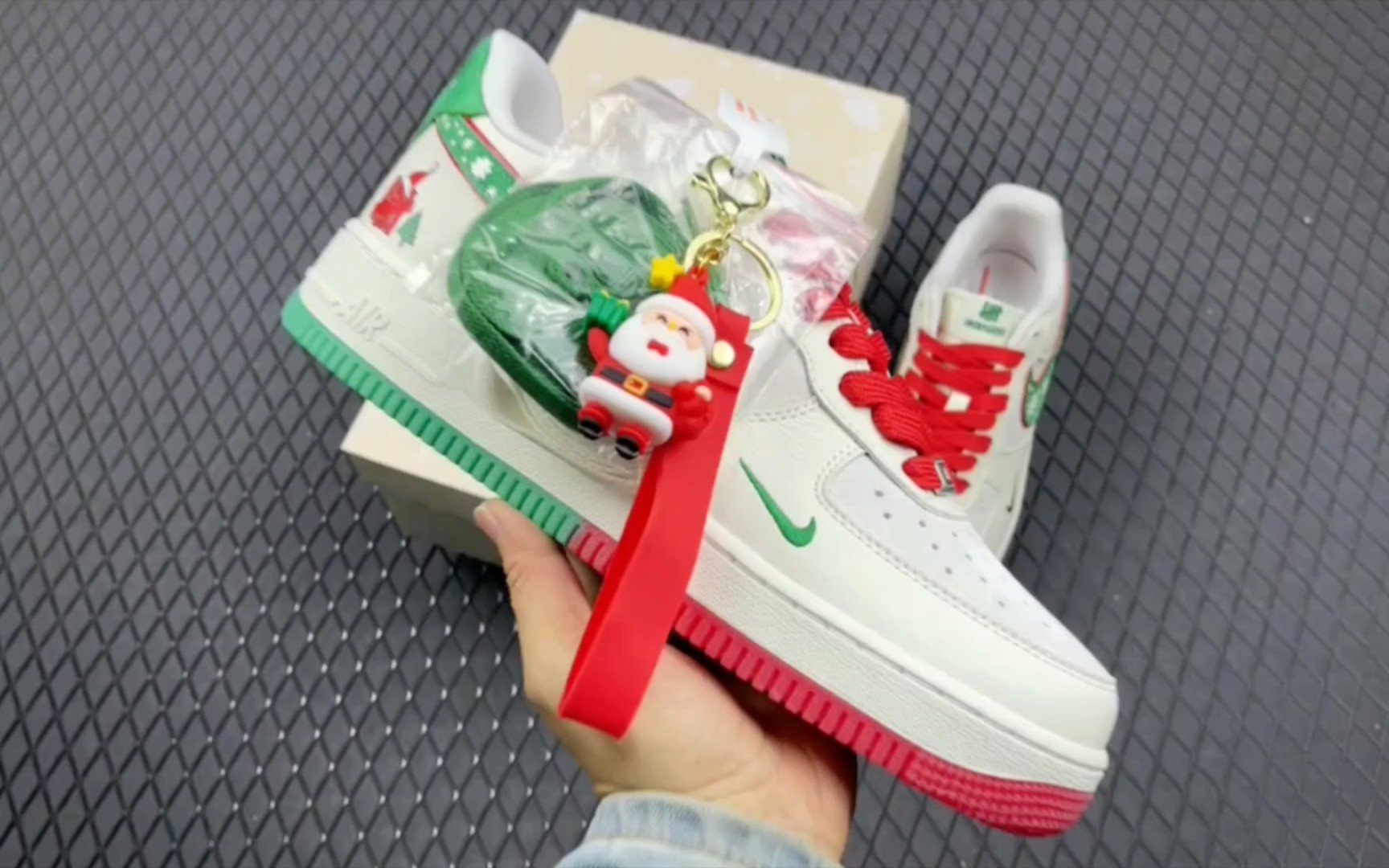 06]nk air force 107 low un联名-圣诞节 空军一号低帮休闲板鞋 dh