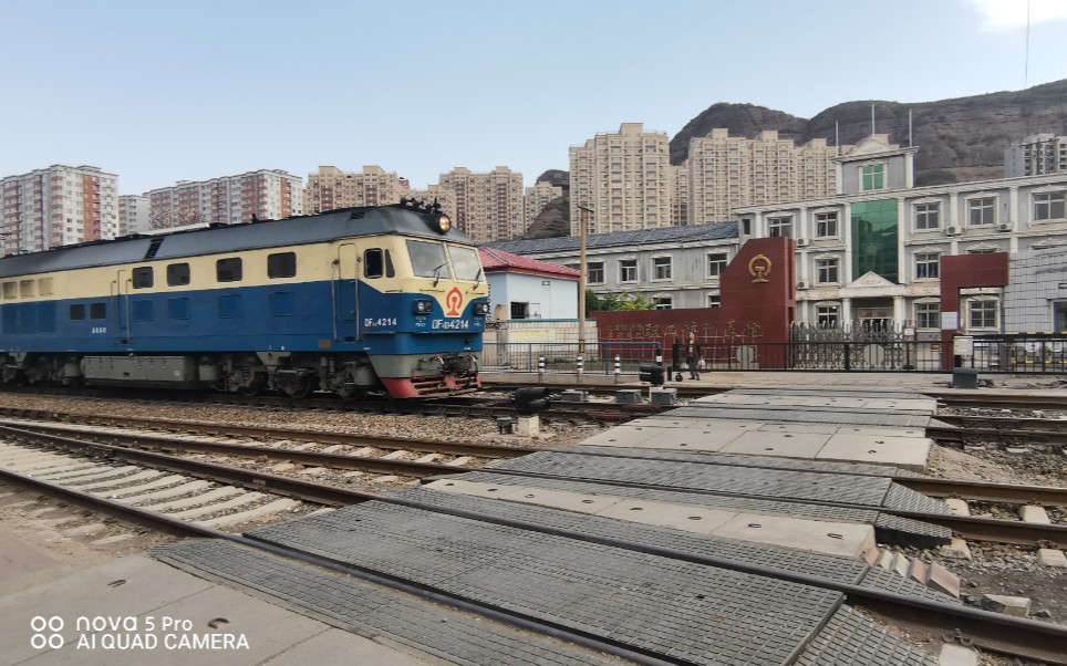 拍车视频no1东风4dh4214承德石家庄k7754次通过京承线中居宅道口拍摄