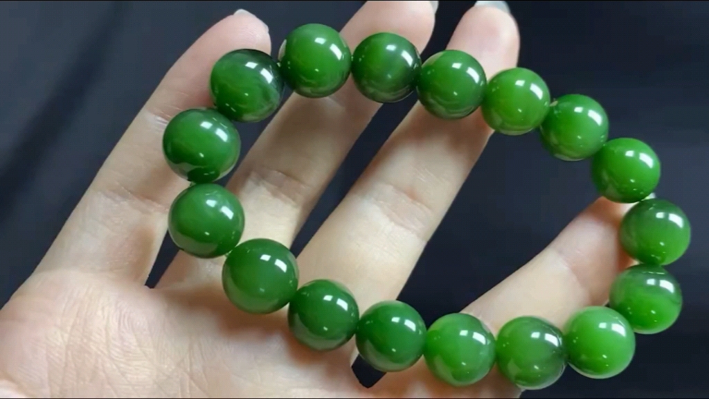 和田玉碧玉 俄碧 绿猫眼手链手串 满绿色辣 料子细腻油润 玉质缜密 品