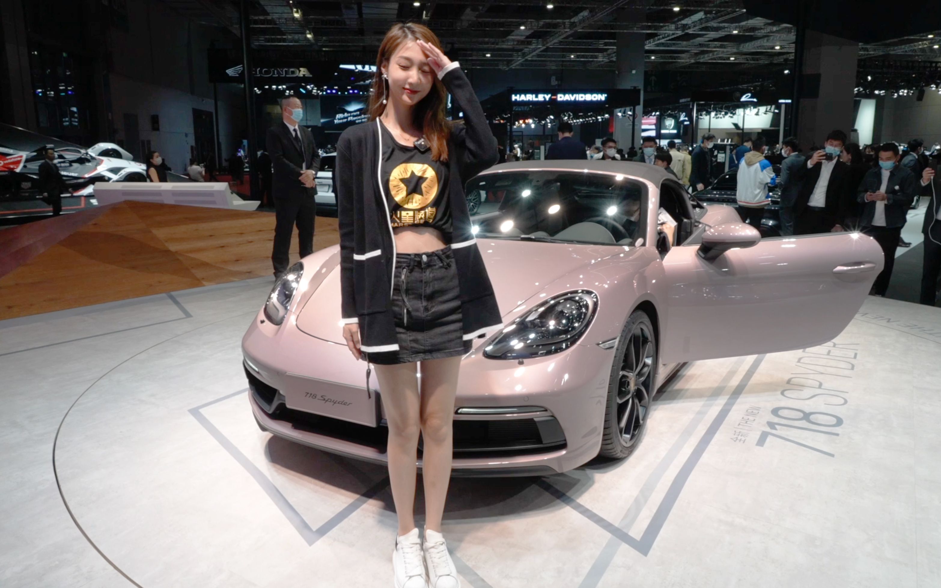 实拍保时捷718 spyder,美女小编直呼:梦中情车!