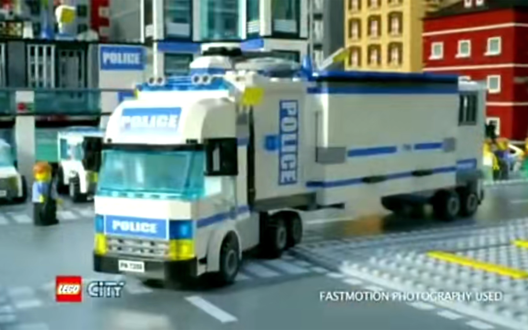 [图]【LEGO】历代乐高城市组警察局系列广告（2005～2013）