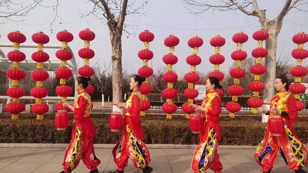 [图]正月十五挂红灯，祝福大家生活红红火火，心想事成！