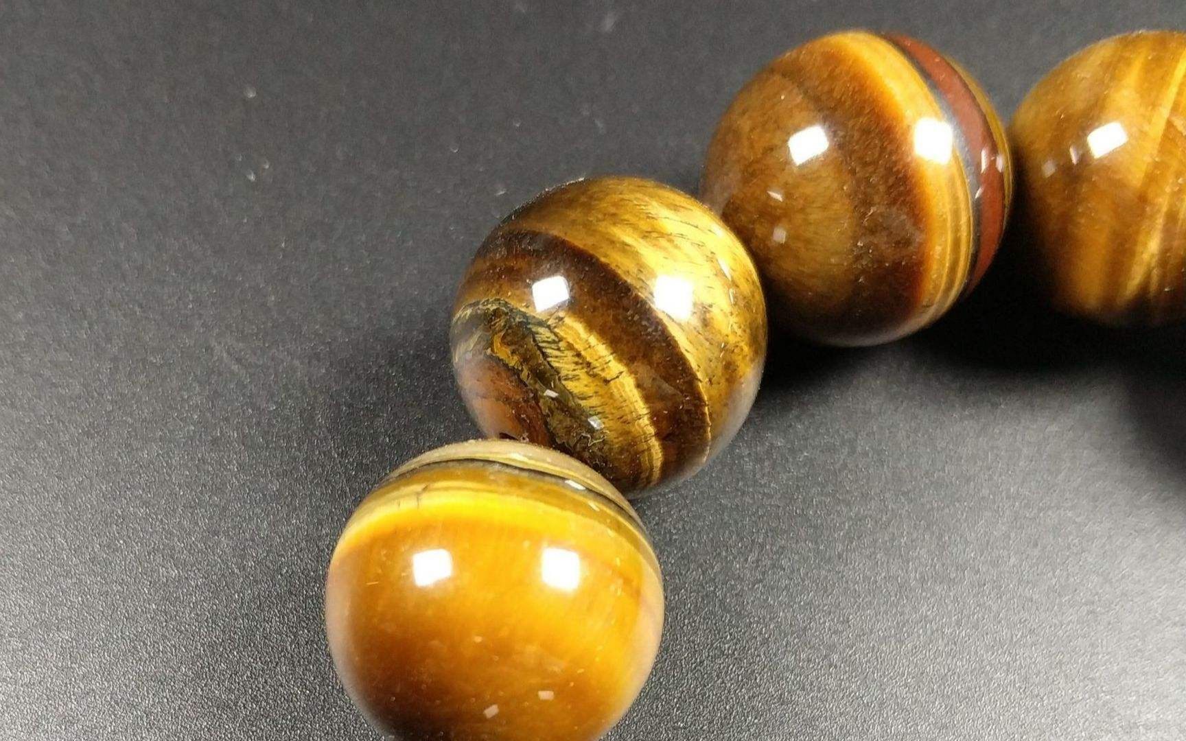 虎眼石的功效与禁忌(虎眼石功效与禁忌,了解一下)