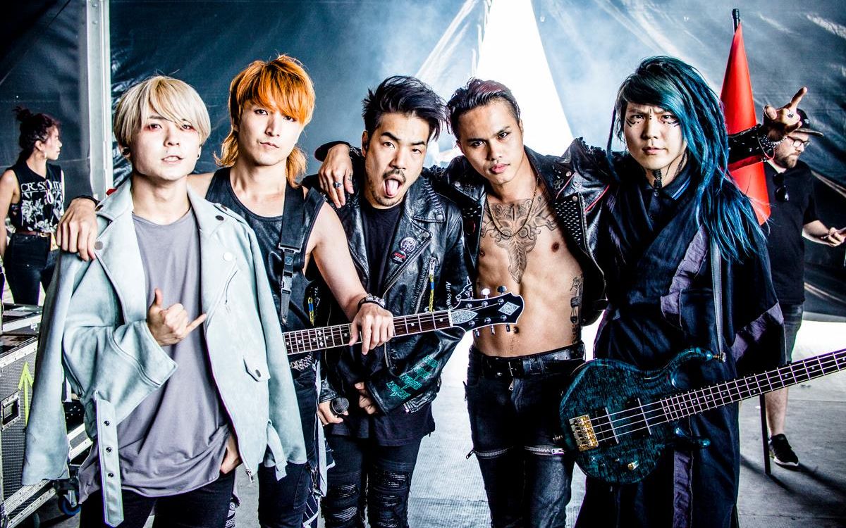 [图]Crossfaith - LIVE IN JAPAN -AT MAKUHARI MESSE- (02.08.2017)