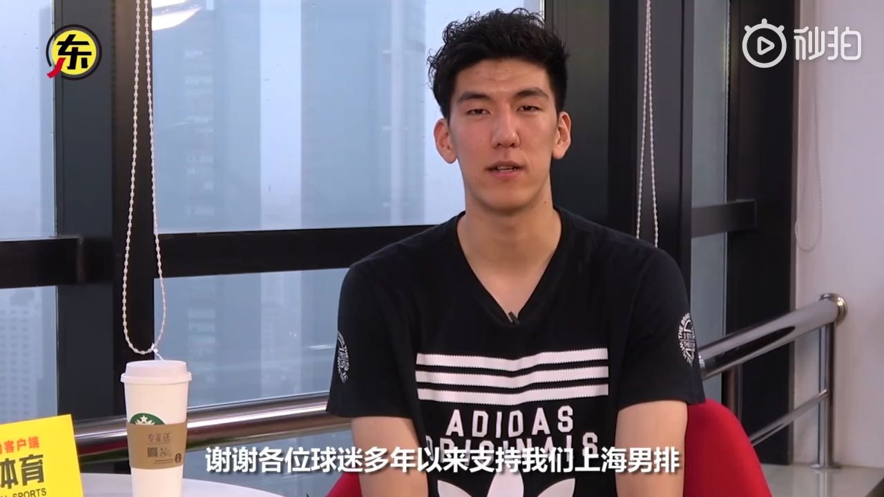 张哲嘉首次澄清真实身高搞怪boy向你揭秘独门赢球玄学